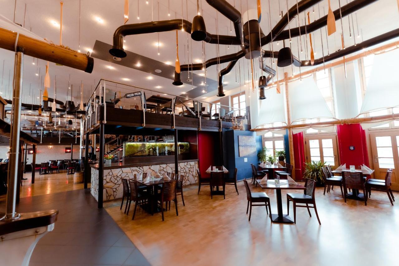 Restaurant Und Pension Alberthafen เดรสเดน ภายนอก รูปภาพ